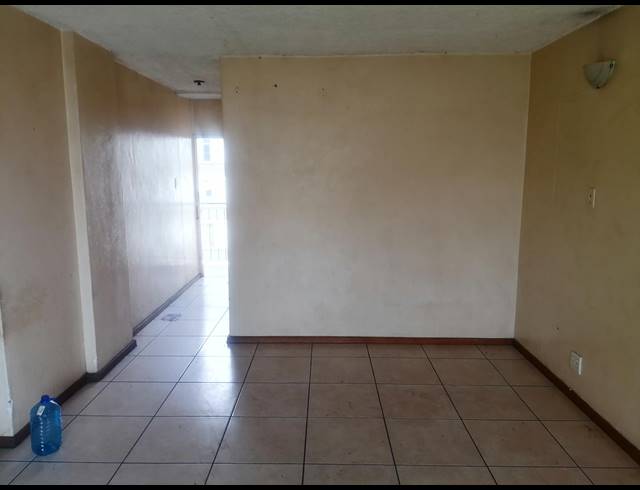 2.5 BEDROOM APARTMENT FOR SALE IN SUNNYSIDE